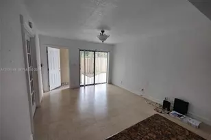 616 Executive Center Dr, West Palm Beach, FL 33401 - Photo 9