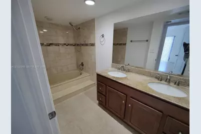 616 Executive Center Dr #107, West Palm Beach, FL 33401 - Photo 23