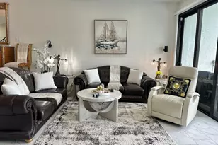 424 Hendricks Isle, Fort Lauderdale, FL 33301 - Photo 3