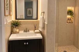 8010 N Colony Cir N, Tamarac, FL 33321 - Photo 3
