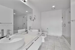 888 Biscayne Blvd, Miami, FL 33132 - Photo 21