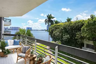 19101 NE 36th Ct, Aventura, FL 33180 - Photo 1