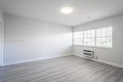 320 84th St #7, Miami Beach, FL 33141 - Photo 11