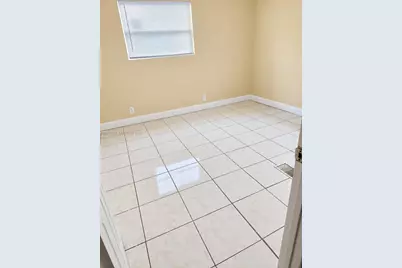 3640 NW 39th St, Lauderdale Lakes, FL 33309 - Photo 1