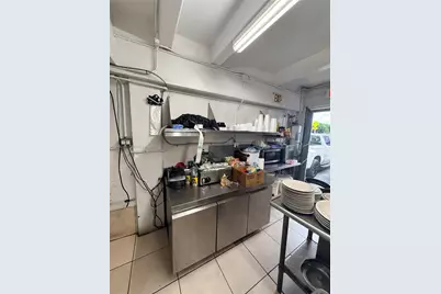 20920 S Dixie Hwy, Miami, FL 33189 - Photo 9