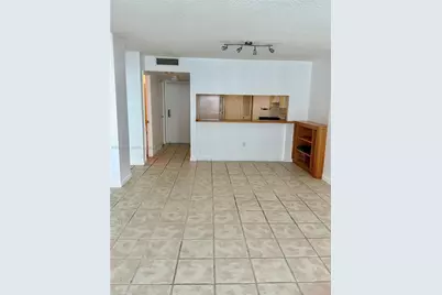600 NE 36th St #2015, Miami, FL 33137 - Photo 5