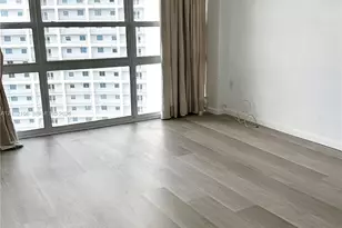 600 NE 36th St, Miami, FL 33137 - Photo 11
