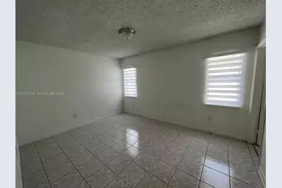 2682 W 74th Ter, Hialeah, FL 33016 - Photo 13