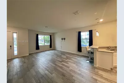 4860 Eucalyptus Dr #1, Hollywood, FL 33021 - Photo 13
