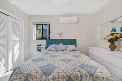 11080 SW 60th St, Miami, FL 33173 - Photo 15