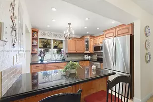 9135 Fontainebleau Blvd, Miami, FL 33172 - Photo 21