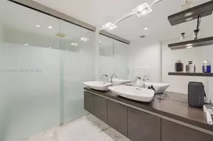 200 Biscayne Blvd Way, Miami, FL 33131 - Photo 29