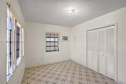 3250 NW 14th Ter, Miami, FL 33125 - Photo 15