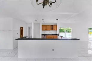 17720 SW 89th Ct, Palmetto Bay, FL 33157 - Photo 9