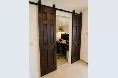 4590 E 9th Ln, Hialeah, FL 33013 - Photo 9