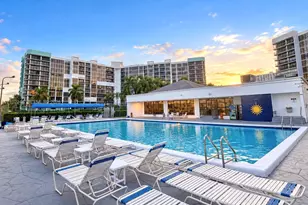 600 Parkview Dr, Hallandale Beach, FL 33009 - Photo 19