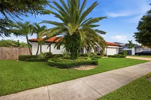 16483 SW 282nd St, Homestead, FL 33033 - Photo 3