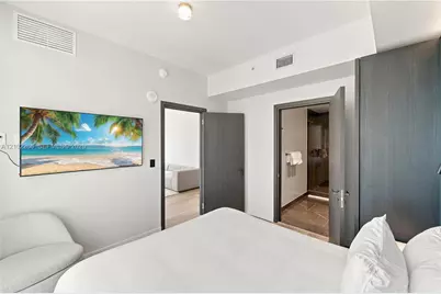 20 NE 11th #3308, Miami, FL 33132 - Photo 9
