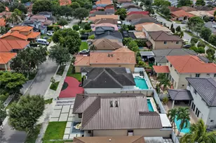 8816 NW 149th Terrace, Miami Lakes, FL 33018 - Photo 35
