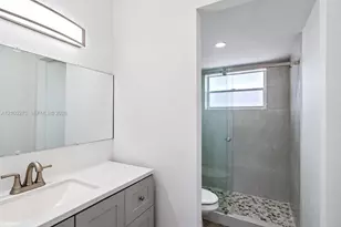445 NE 195th St, Miami, FL 33179 - Photo 9