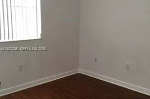 11352 NW 56th St, Doral, FL 33178 - Photo 9