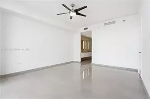 88 SW 7th St, Miami, FL 33130 - Photo 11