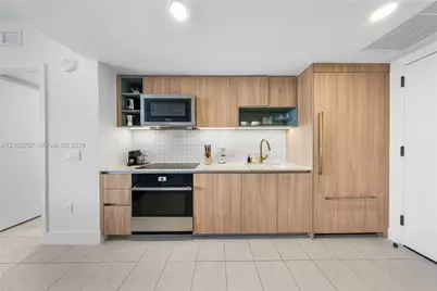 159 NE 6th St #4011, Miami, FL 33132 - Photo 3