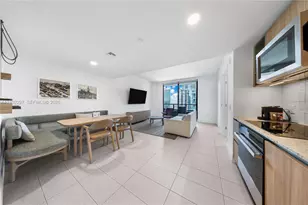 159 NE 6th St, Miami, FL 33132 - Photo 5