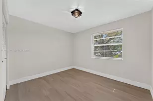 20816 SW 103rd Pl, Cutler Bay, FL 33189 - Photo 17