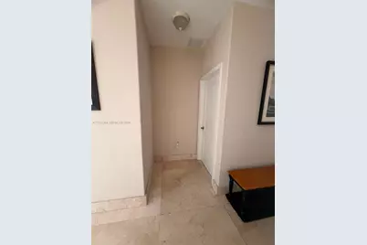 7716 NW 113th Ave, Doral, FL 33178 - Photo 9