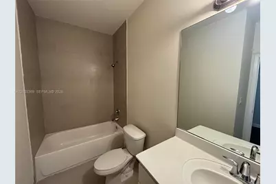 10445 NW 61 Ln #10445, Doral, FL 33178 - Photo 3