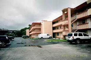 1304 NE 191st St, Miami, FL 33179 - Photo 13