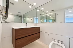 7601 E Treasure Dr, North Bay Village, FL 33141 - Photo 21
