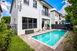 3302 W 97th Terrace, Hialeah, FL 33018 - Photo 37