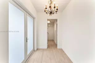 20205 W Oakhaven Cir, Miami, FL 33179 - Photo 51