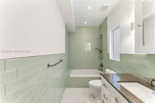 20205 W Oakhaven Cir, Miami, FL 33179 - Photo 19