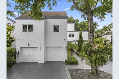 20205 W Oak Haven Cir, Miami, FL 33179 - Photo 49