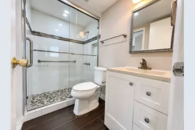 6130 W 19th Ave #308, Hialeah, FL 33012 - Photo 5