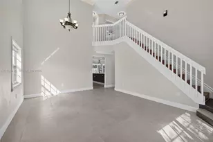 83 Gables Blvd, Weston, FL 33326 - Photo 7