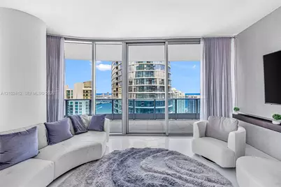 200 Biscayne Boulevard Way #4401, Miami, FL 33131 - Photo 11