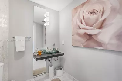 200 Biscayne Boulevard Way #4401, Miami, FL 33131 - Photo 25