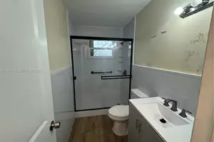 707 S 19th Ave, Hollywood, FL 33020 - Photo 3