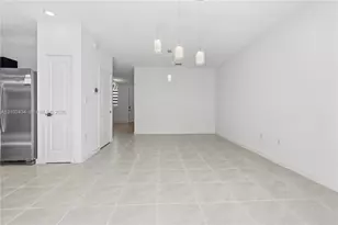 1732 SE 9th Ave, Florida City, FL 33034 - Photo 3