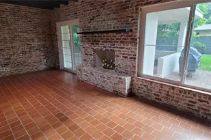 15110 NE 9th Ct, North Miami Beach, FL 33162 - Photo 5