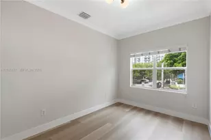 2431 Biscayne Blvd, Miami, FL 33137 - Photo 7