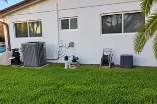 9351 Jamaica Dr, Cutler Bay, FL 33189 - Photo 13