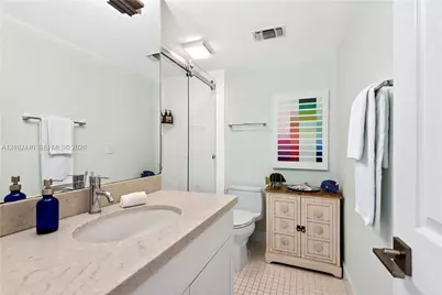 341 N Birch Rd #209, Fort Lauderdale, FL 33304 - Photo 17