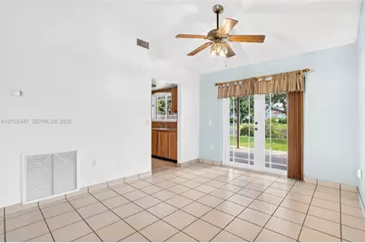 8500 NW 3rd St, Pembroke Pines, FL 33024 - Photo 11