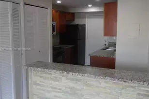 17901 NW 68th Ave, Hialeah, FL 33015 - Photo 25