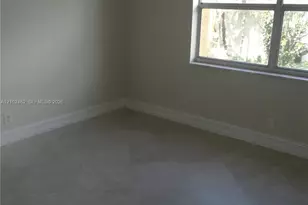 17901 NW 68th Ave, Hialeah, FL 33015 - Photo 13